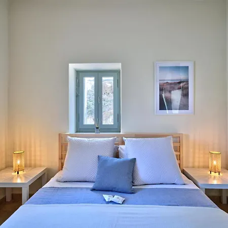 Paros House 01 * נאוסה