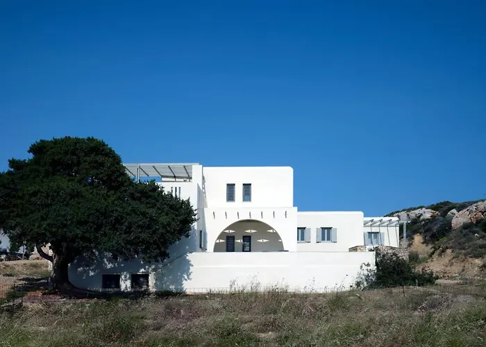 Paros House 01