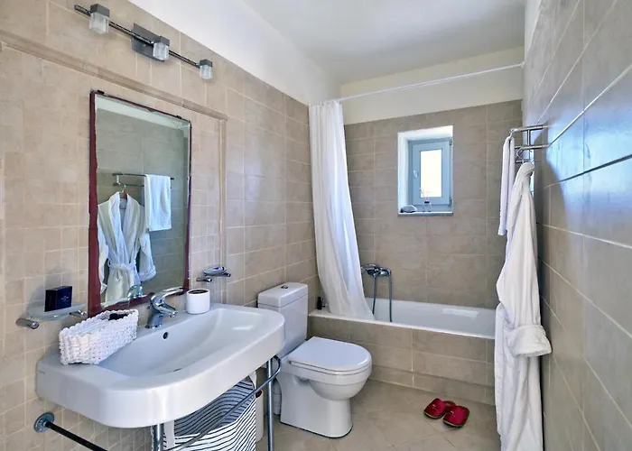 Paros House 01 Naoussa